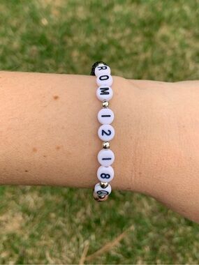 {Handmade} Romans 12:18 Beaded Bracelet